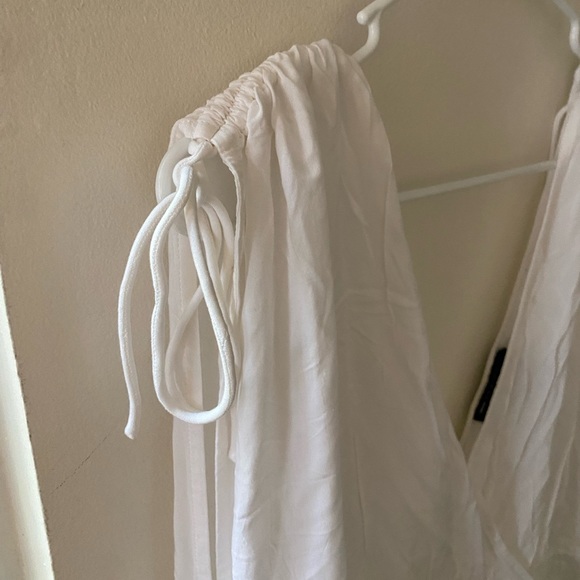 ASOS Design Curve White Beach Coverup - Picture 2 of 8